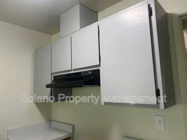 766 E Tabor Ave Fairfield, CA 94533 photo 5