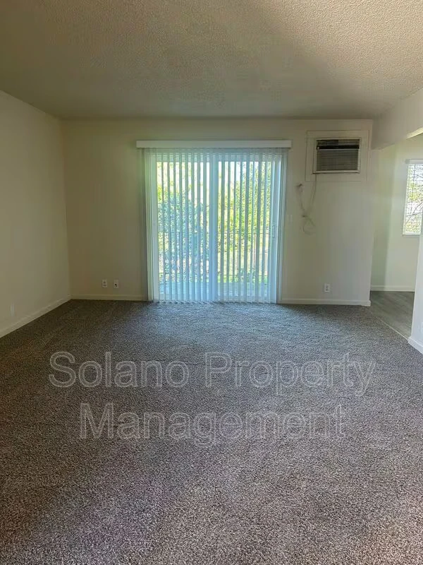 766 E Tabor Ave Fairfield, CA 94533 photo 2