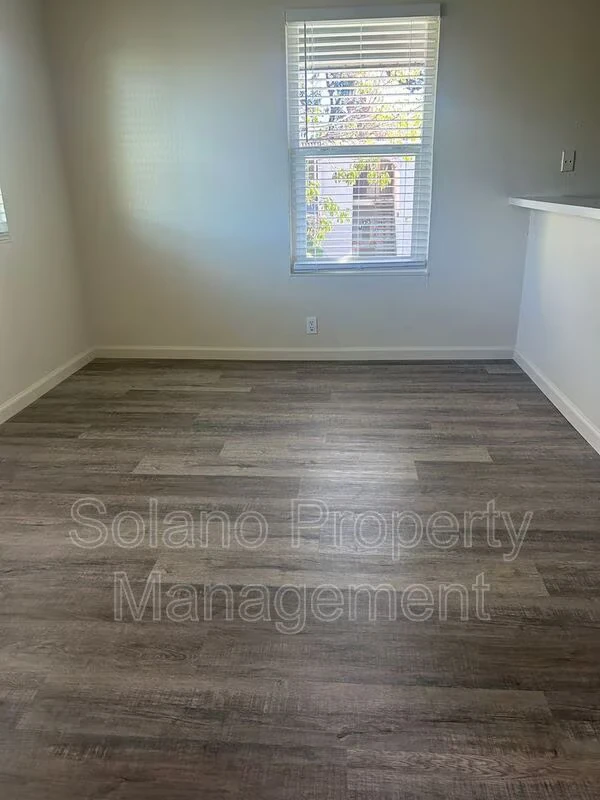 766 E Tabor Ave Fairfield, CA 94533 photo 3