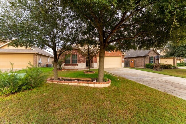 448 Bottle Brush Dr Kyle, TX 78640 photo 3