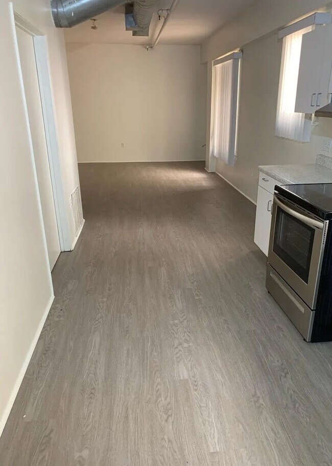 1055 6th Ave San Diego, CA 92101 photo 3