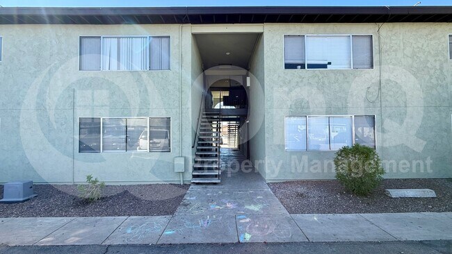 424 W Brown Rd Mesa, AZ 85201 photo 2