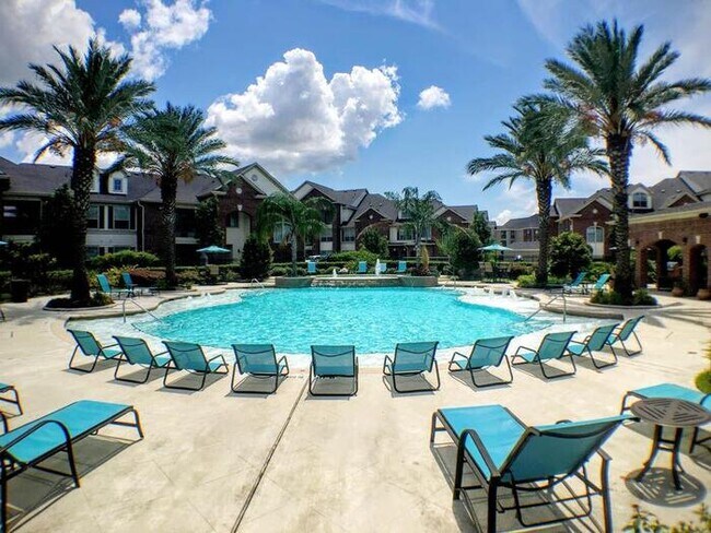 3717 Emmett Hutto Blvd Baytown, TX 77521 photo 2
