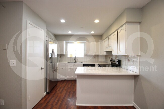 2522 E Don Carlos Ave Tempe, AZ 85288 photo 5