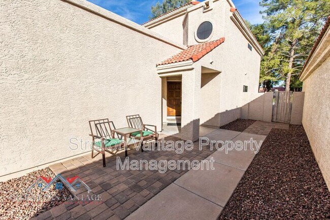 537 N Granite St Gilbert, AZ 85234 photo 4