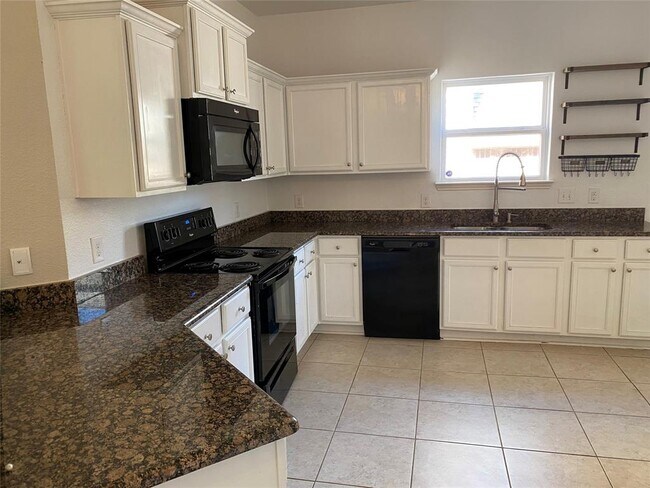 2305 Mulberry photo 4