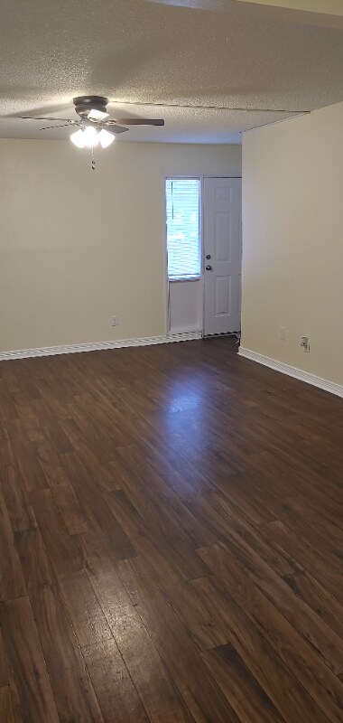 3010 N Maryvale Pkwy Phoenix, AZ 85031 photo 4