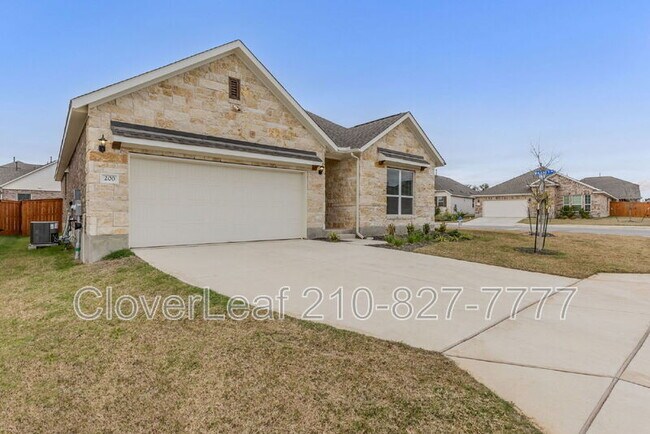 200 Swinging H Ln Georgetown, TX 78628 photo 2