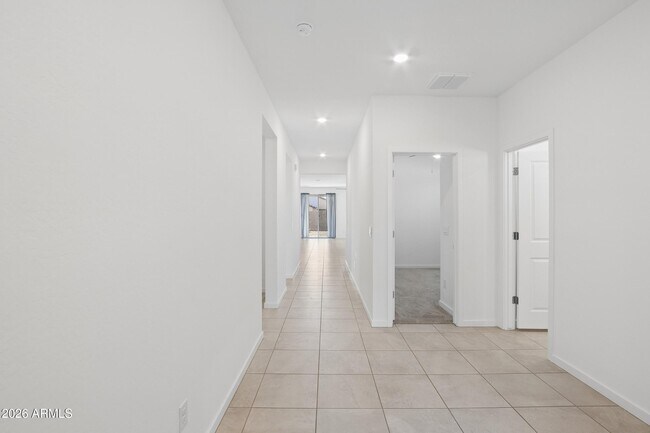 25293 W Wayland Dr Buckeye, AZ 85326 photo 3