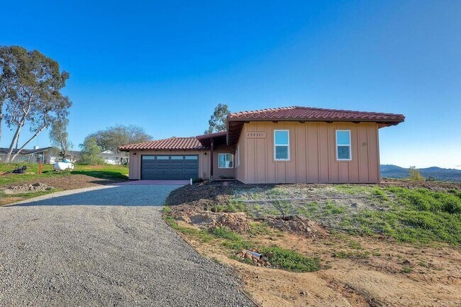 29433 Cole Grade Rd Valley Center, CA 92082 photo 3