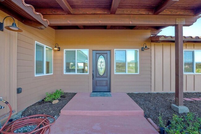 29433 Cole Grade Rd Valley Center, CA 92082 photo 4