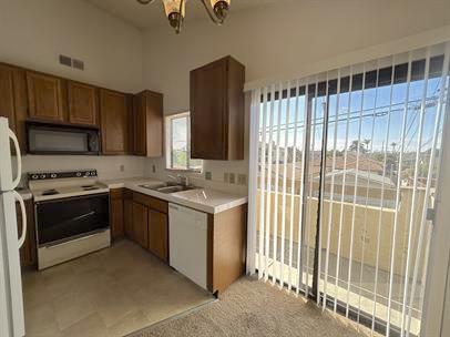 4576 Hawley Blvd San Diego, CA 92116 photo 2