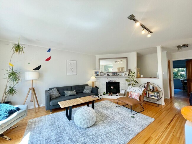 11 Brewster Street, San Francisco, CA 94110 photo 3
