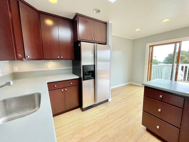 11 Brewster Street, San Francisco, CA 94110 photo 5