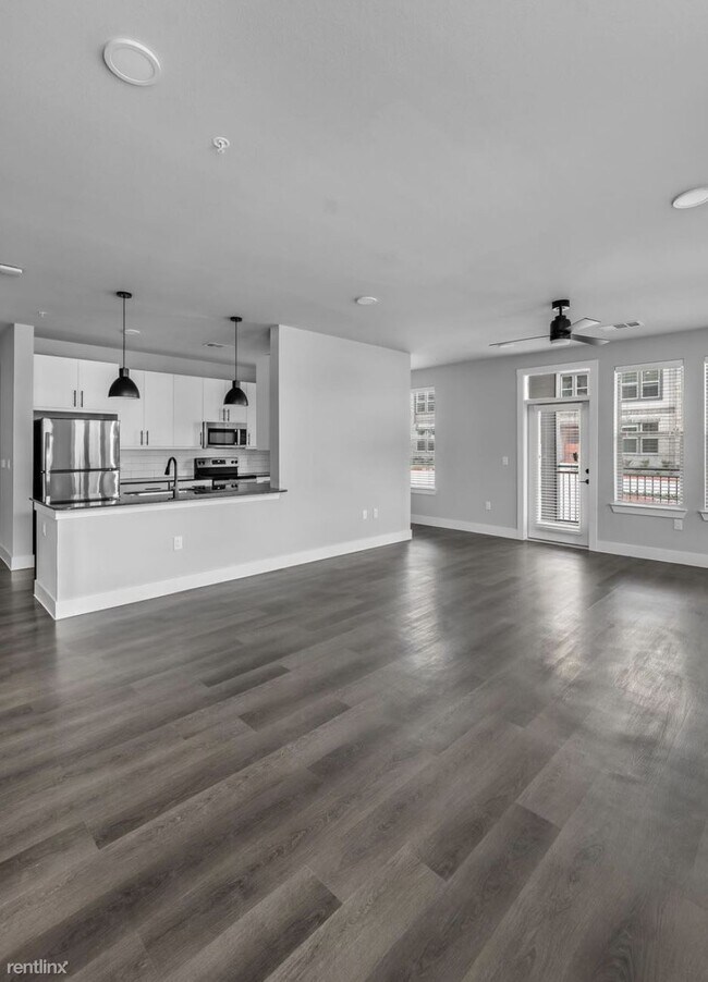 1702 E Palm Valley Blvd Round Rock, TX 78664 photo 4