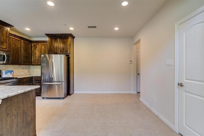 4509 Blackjack Oak Drive, Mckinney, TX 75070 photo 4