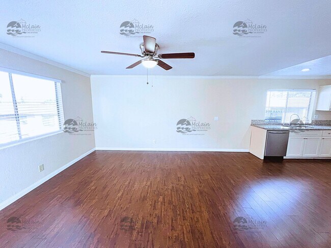 3 Bed/2 Bath Two Story Townhome in Gated Community photo 5