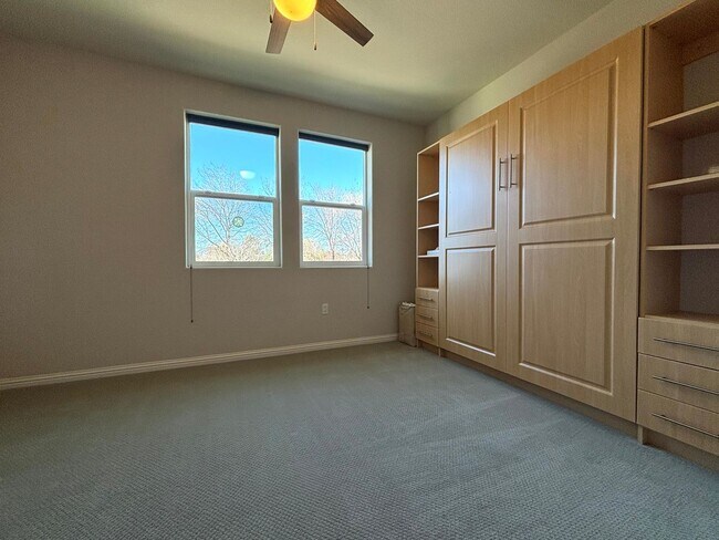 Gorgeous 3 Bedroom + Office with SOLAR in Brentwood photo 3