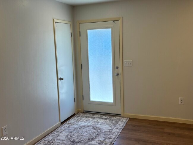 10024 W Denham Dr Sun City, AZ 85351 photo 5