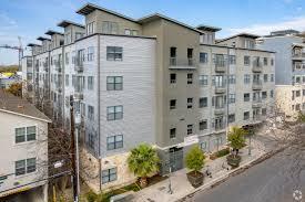 2502 Leon St Austin, TX 78705 photo 4