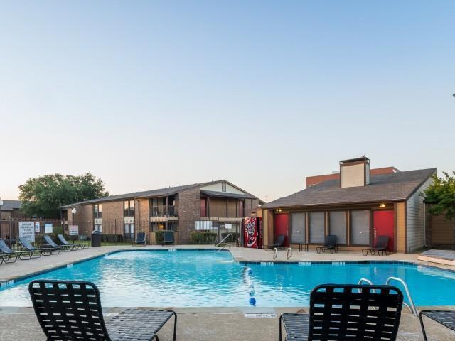 8500 N Harwood Rd North Richland Hills, TX 76180 photo 2