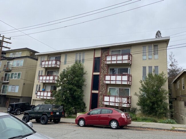 1 Bed 1 Bath Condo for Rent photo 4