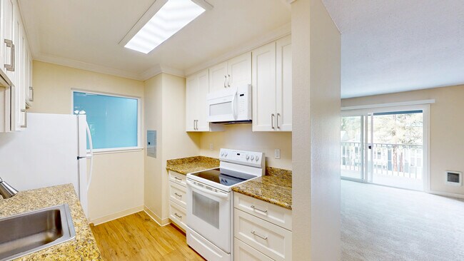 531 Alameda del Prado Novato, CA 94949 photo 2