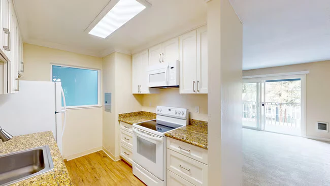 531 Alameda del Prado Novato, CA 94949 photo 2