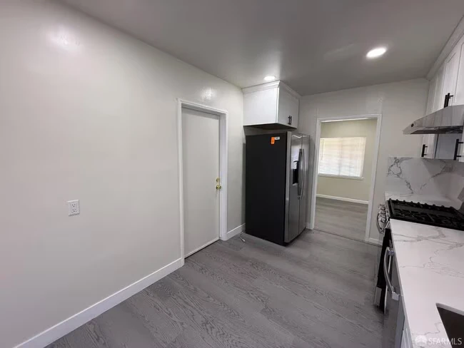 25696 Lander Ave Hayward, CA 94544 photo 5