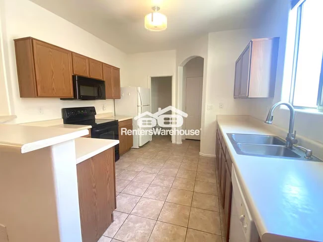 1970 E Harrison St Gilbert, AZ 85295 photo 4