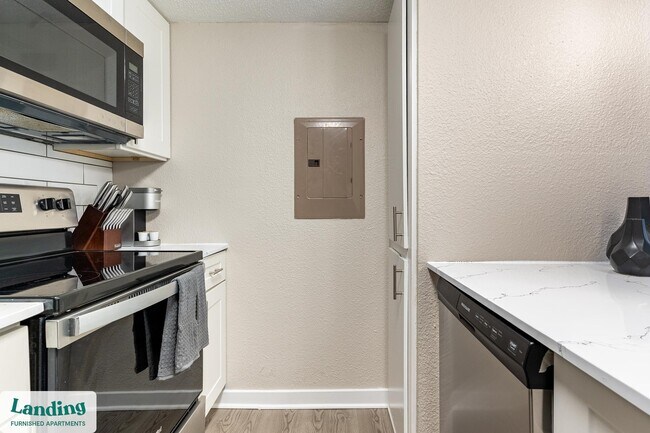 711 Brentford Pl Arlington, TX 76006 photo 5