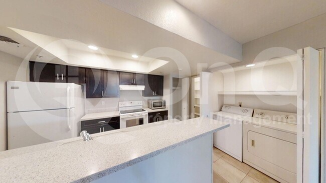 Scottsdale Springs Condominiums photo 5