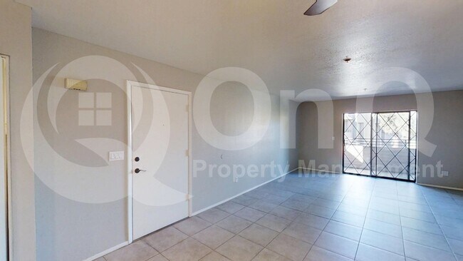 Scottsdale Springs Condominiums photo 2