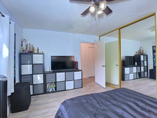 1627 Pentecost Way San Diego, CA 92105 photo 5