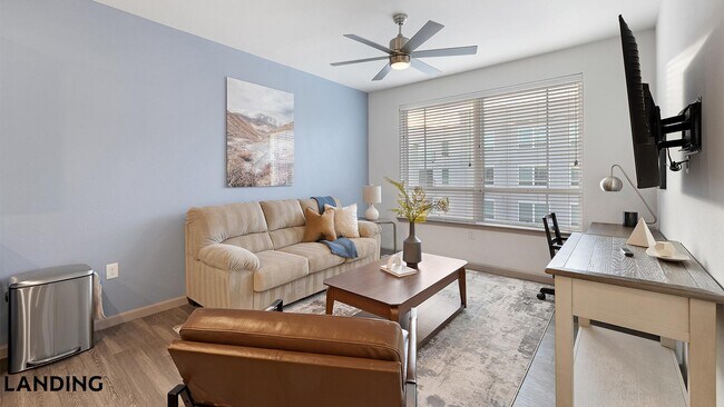 1001 S Center St Arlington, TX 76010 photo 2