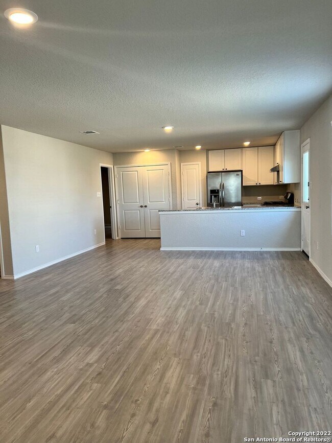 6331 Arredondo Run San Antonio, TX 78220 photo 3