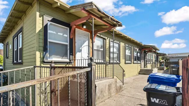 Unit 5915 photo 4