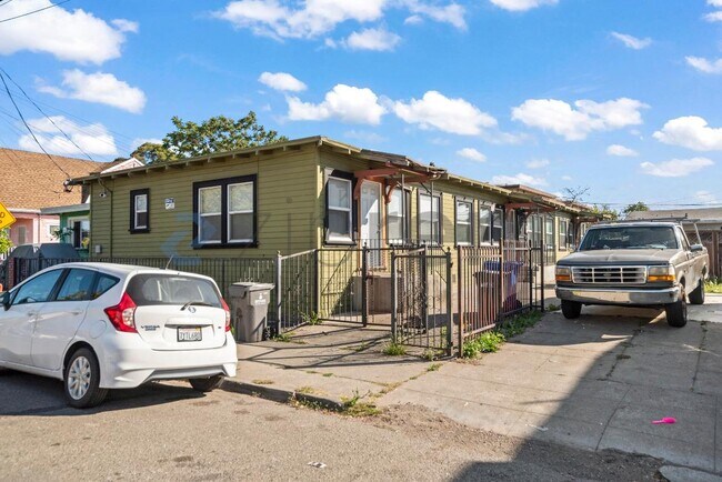 Unit 5915 photo 5