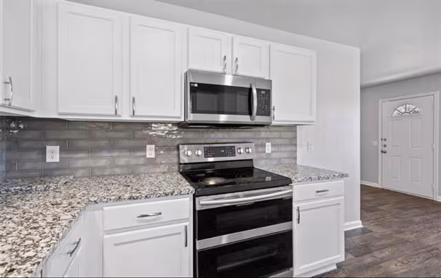 1851 Homeland St Dallas, TX 75212 photo 3