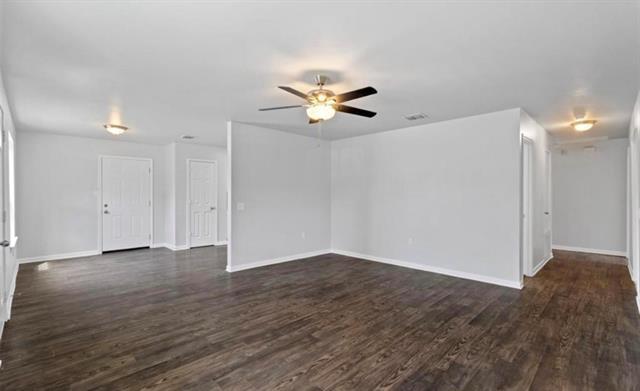 1851 Homeland St Dallas, TX 75212 photo 5
