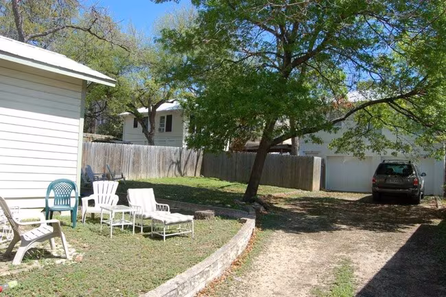 1903 David Street, Austin, TX 78705 photo 2