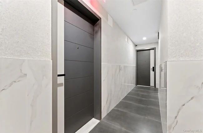 132-43 Metropolitan Ave Queens, NY 11418 photo 4