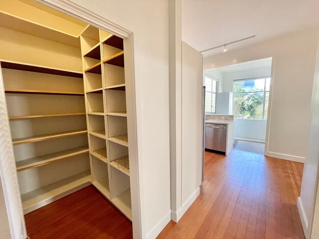 547 Buena Vista Avenue West, San Francisco, CA 94117 photo 3