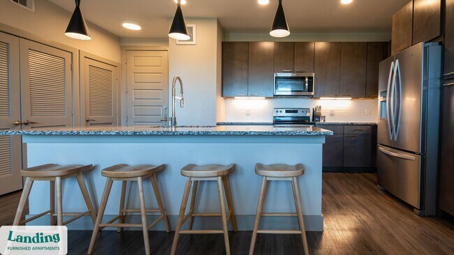 6107 E Riverside Dr Austin, TX 78741 photo 4