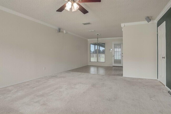 5665 Giddyup Lane, Fort Worth, TX 76179 photo 3