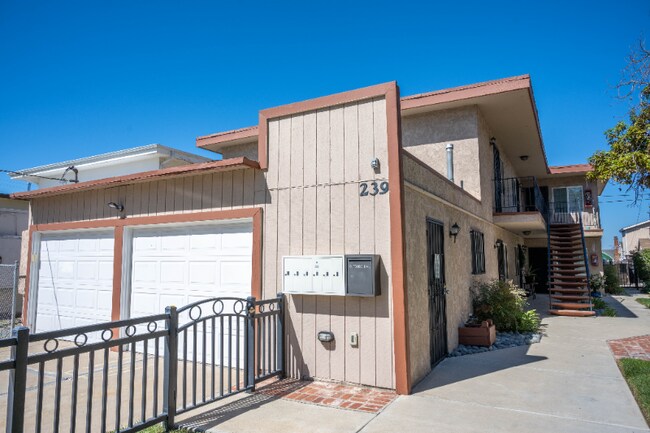 239 G St Chula Vista, CA 91910 photo 5