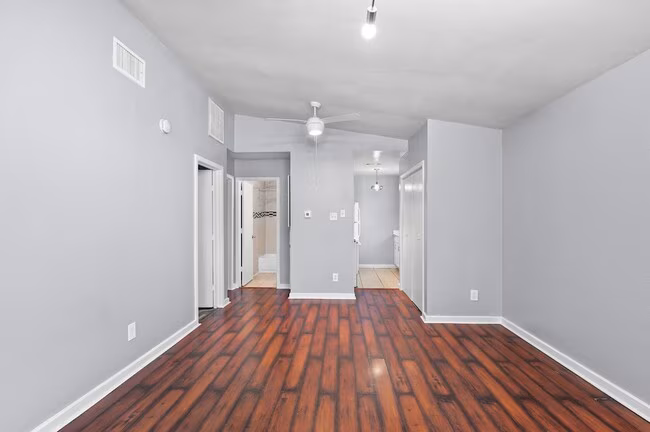 7617 Meador Ave Austin, TX 78752 photo 3