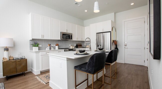 11111 Nexus Ave. Stafford, TX 77477 photo 3