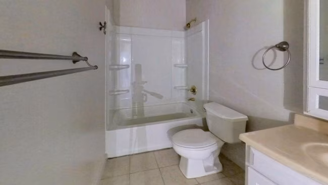 210 Jackman St San Marcos, TX 78666 photo 4