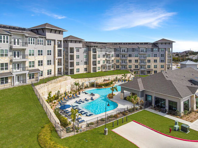 Vue at Sonoma Verde photo 3